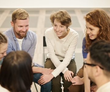 HALT GEBEN – Austausch und Begleitung bei neurologischen Erkrankungen